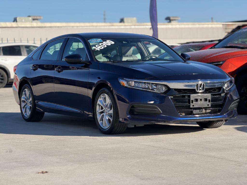2019 Honda Accord - $16,900