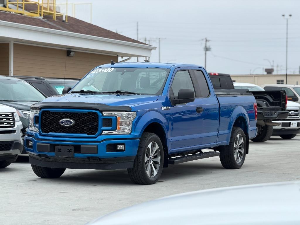 2020 Ford F-150 - $23,900
