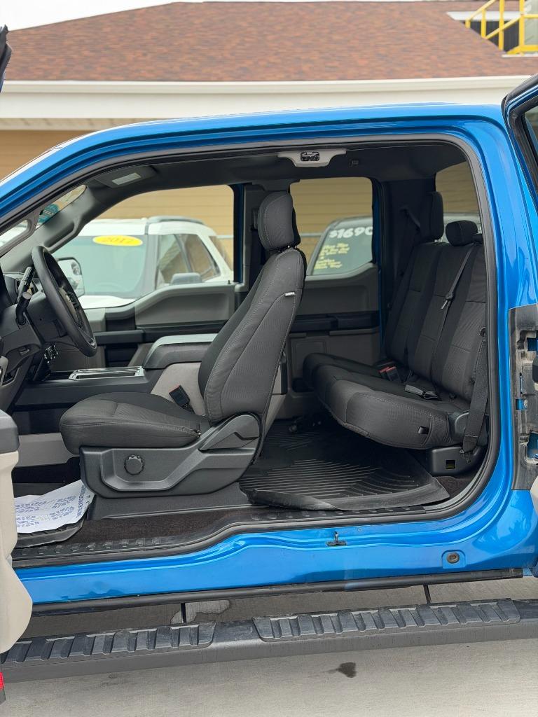 2020 Ford F-150 - $23,900