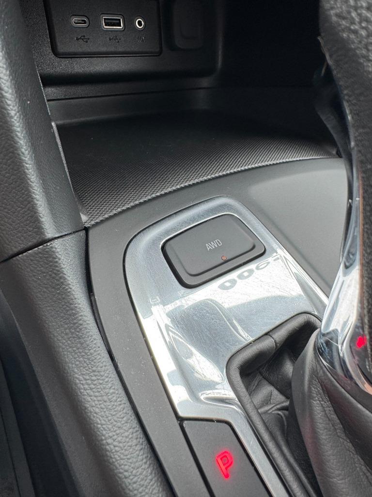 2020 Chevrolet Equinox - $12,900
