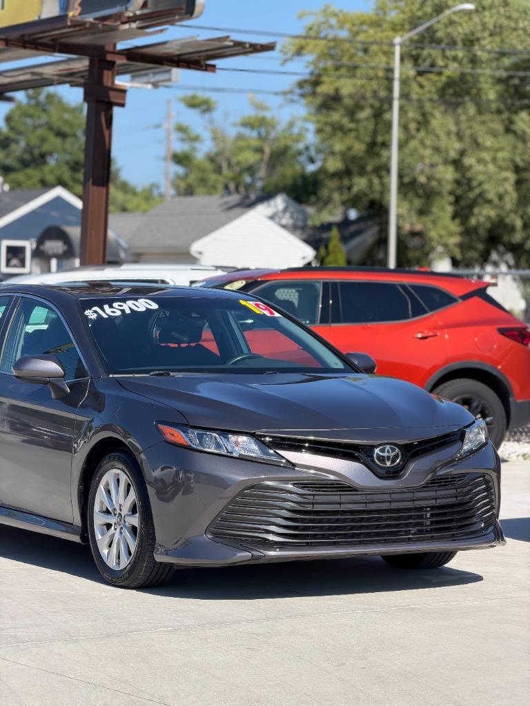 2019 Toyota Camry - $16,900