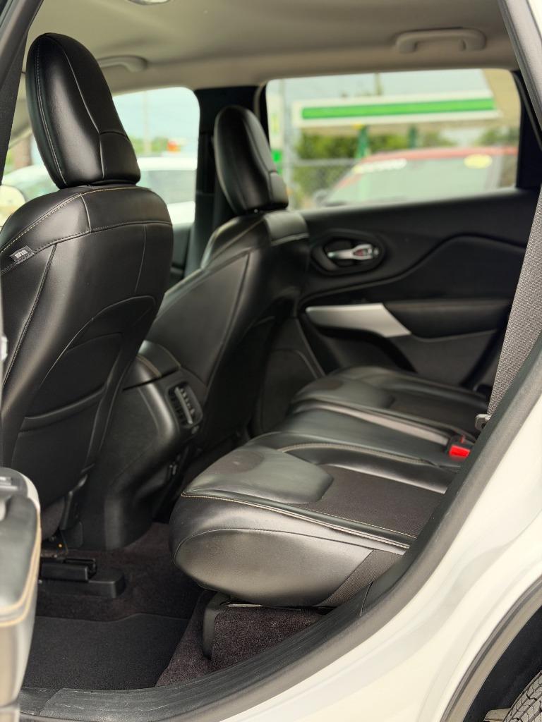 2018 Jeep Cherokee - $12,900
