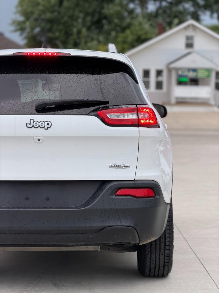 2018 Jeep Cherokee - $12,900