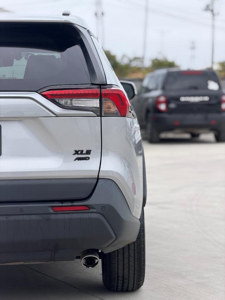 2021 Toyota RAV4 - $24,900