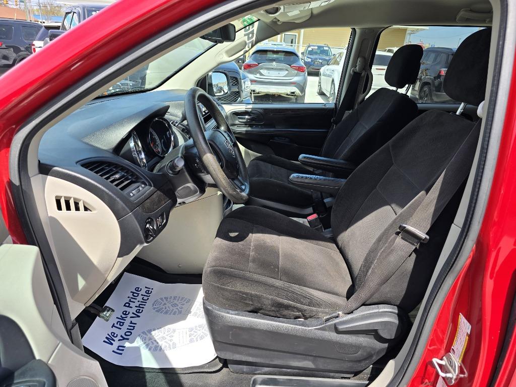 2013 Dodge Grand Caravan SE photo