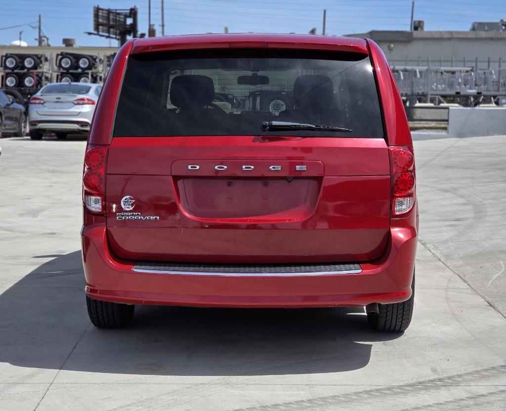 2013 Dodge Grand Caravan SE photo
