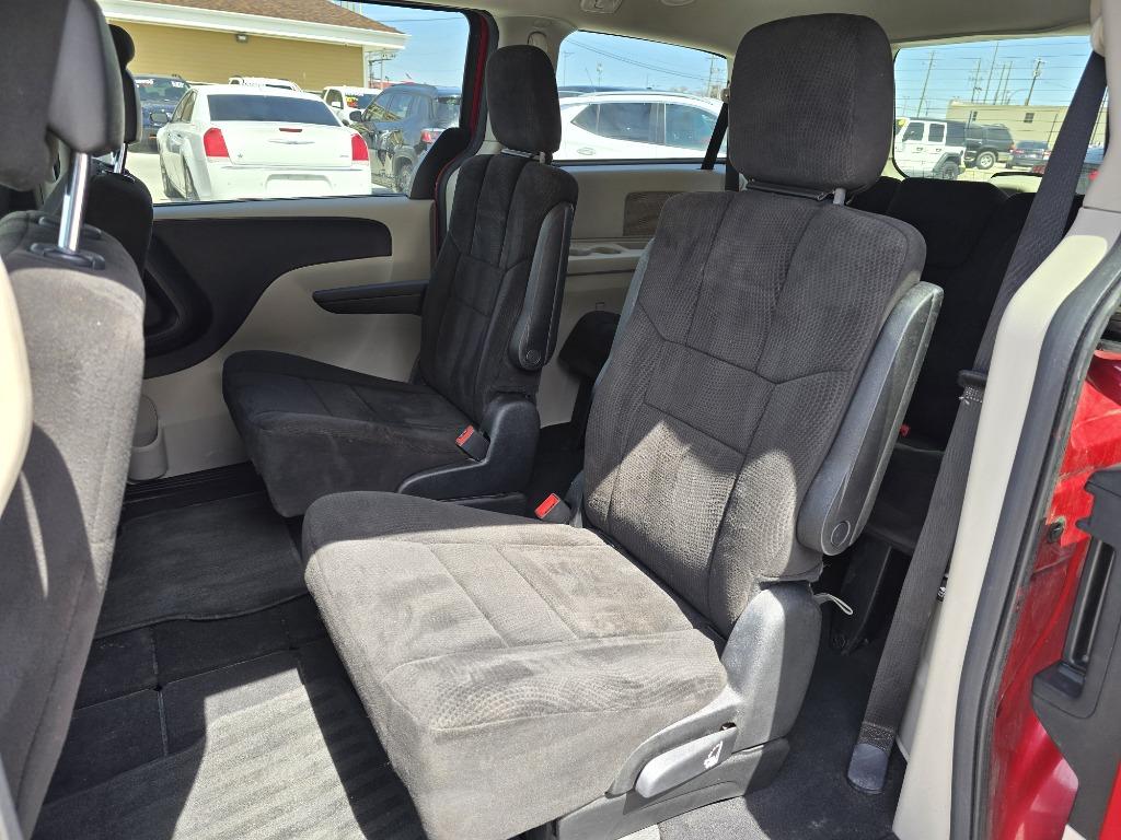 2013 Dodge Grand Caravan SE photo