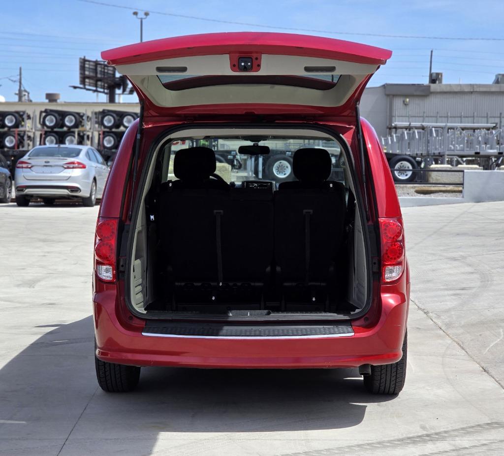 2013 Dodge Grand Caravan SE photo