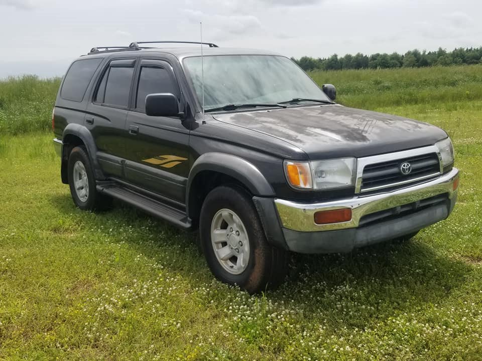 The 1998 Toyota 4Runner Limited photos