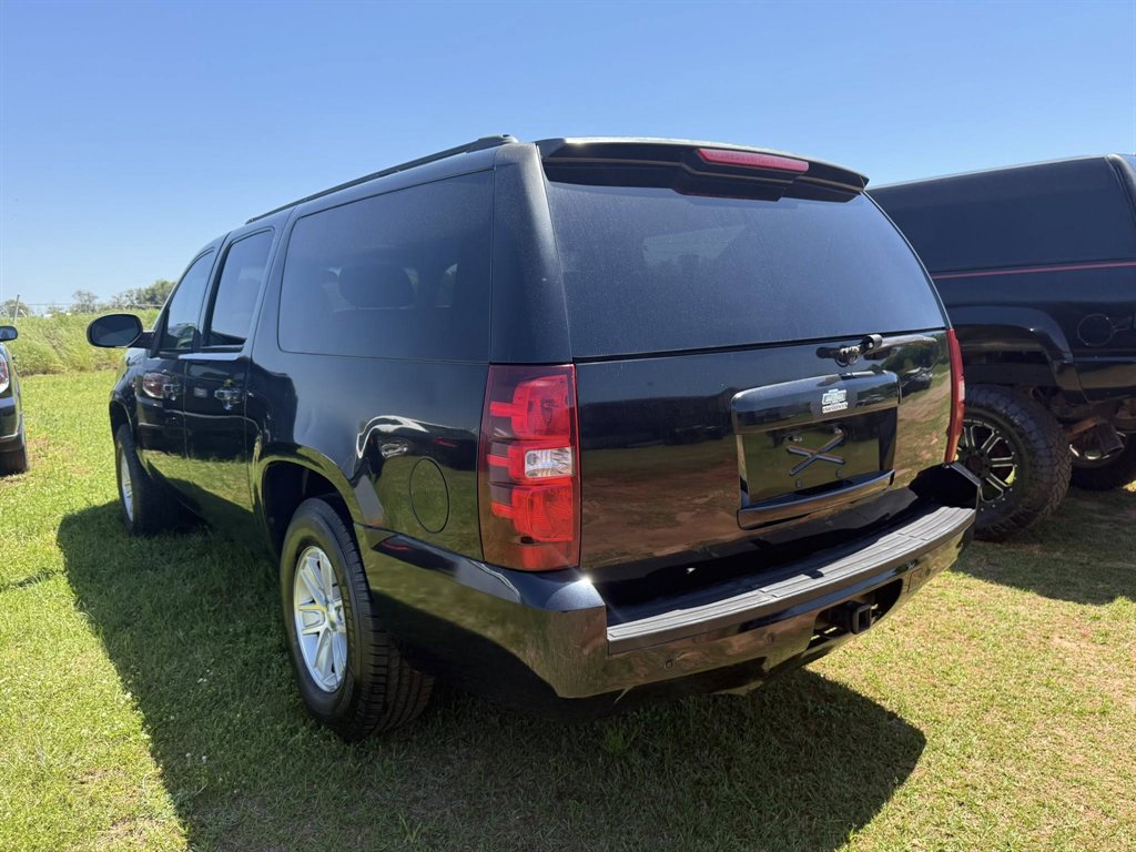 2008 Chevrolet Suburban - $8,000