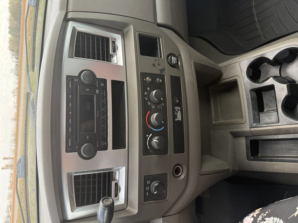 2008 Dodge Ram 1500 - $9,000