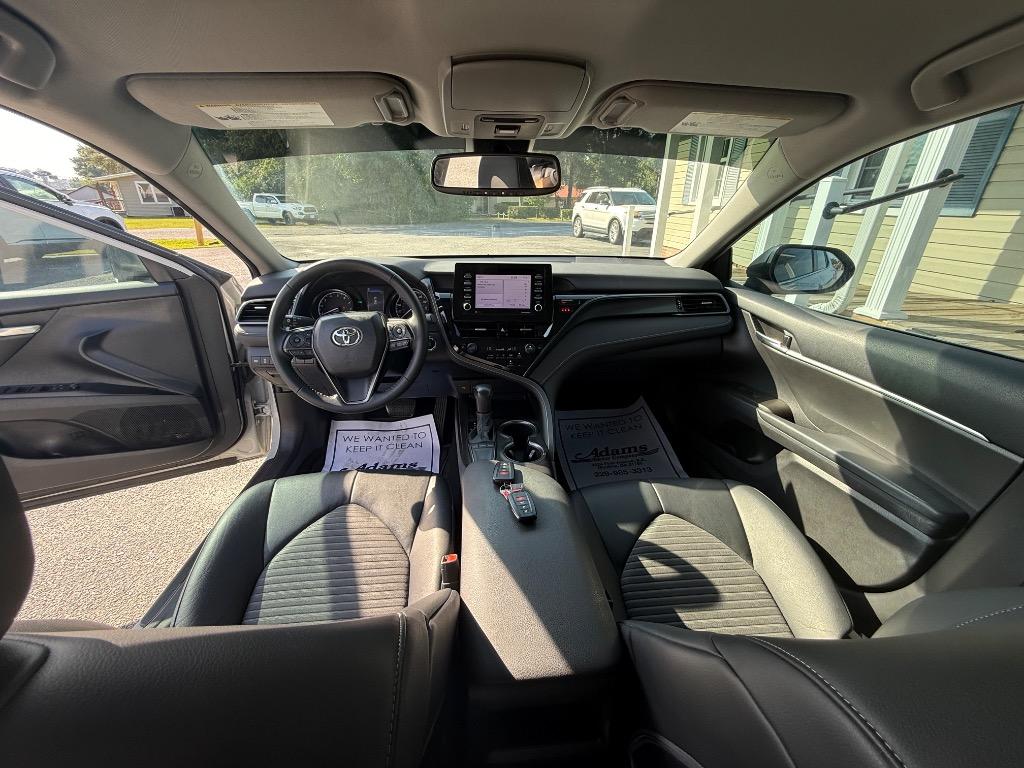 2022 Toyota Camry - $22,900