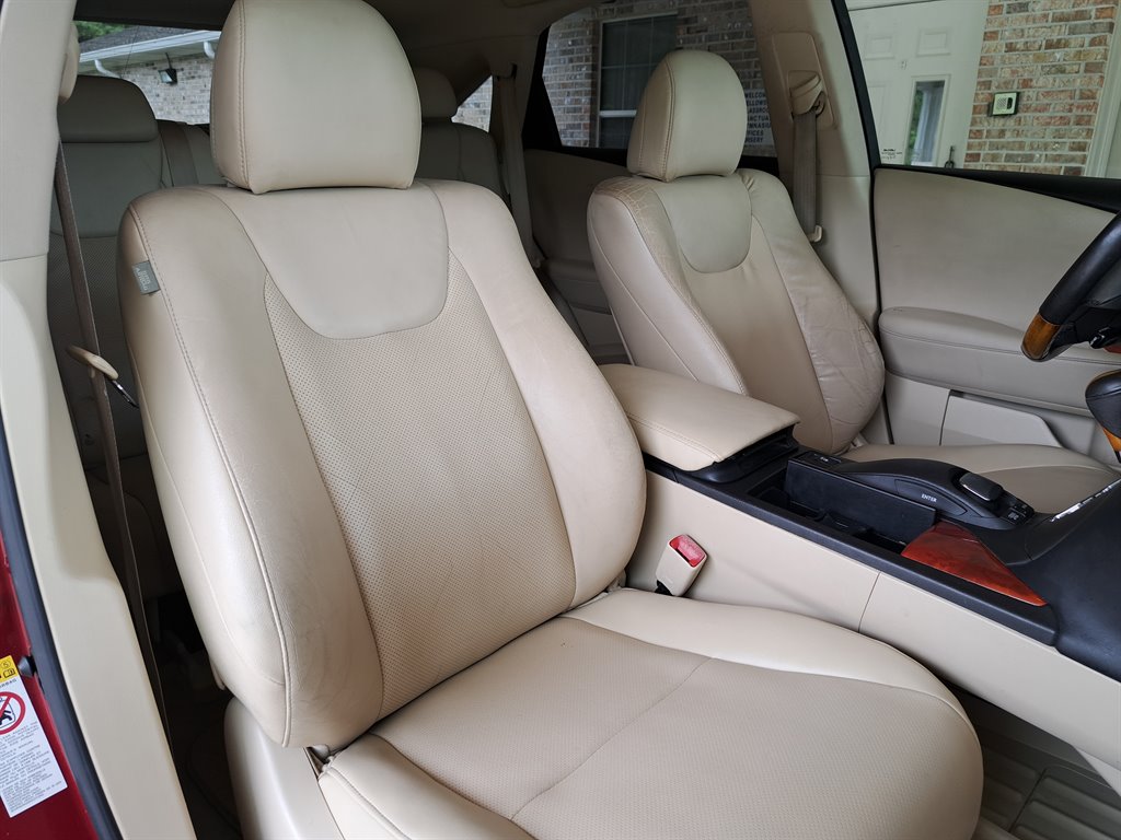 2010 Lexus RX 350 photo