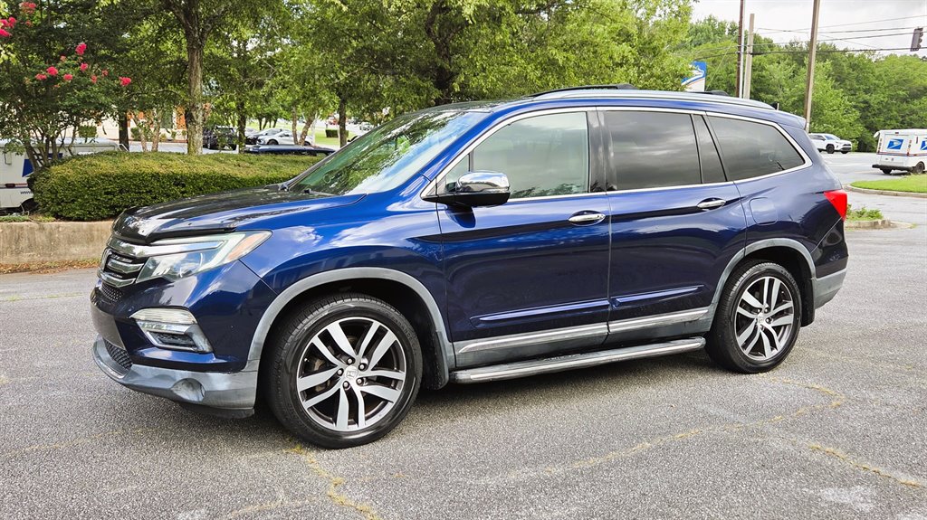 2016 Honda Pilot - $17,999