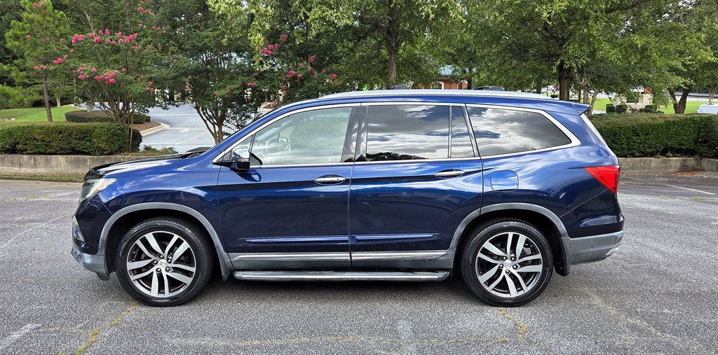 2016 Honda Pilot - $17,999