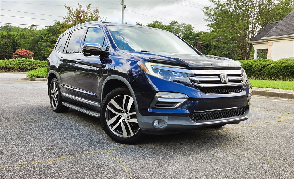2016 Honda Pilot - $17,999