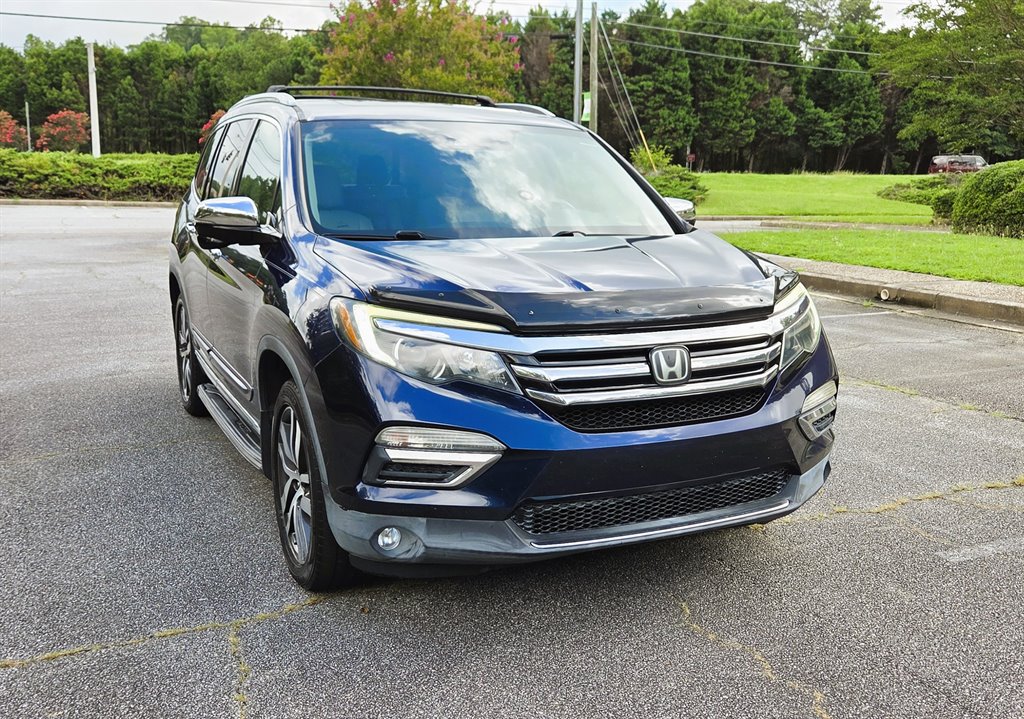 2016 Honda Pilot - $17,999
