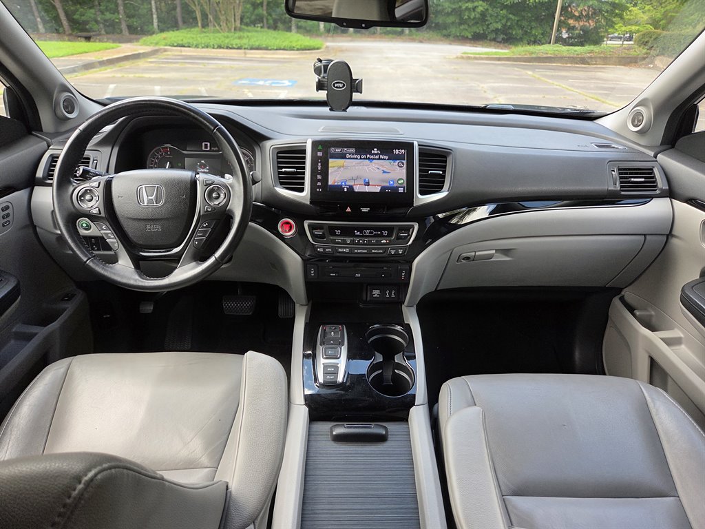 2016 Honda Pilot - $17,999