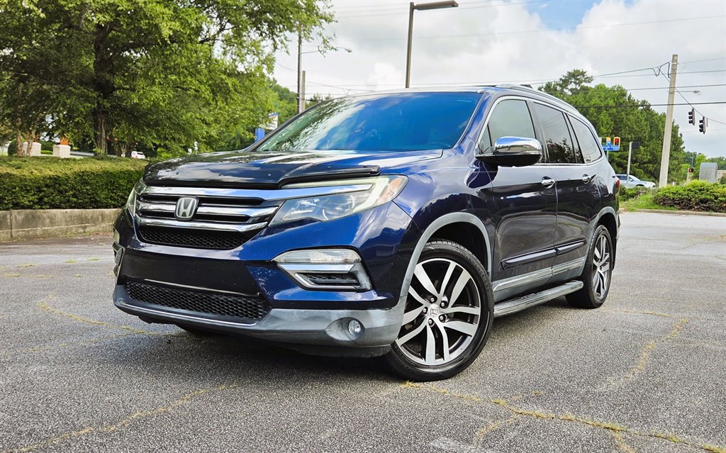 2016 Honda Pilot - $17,999