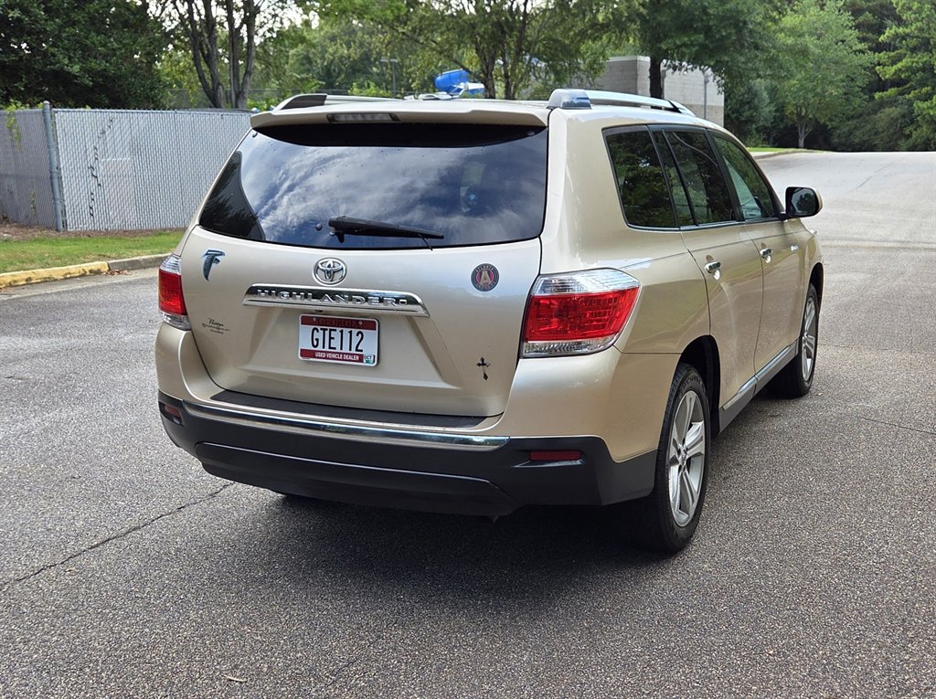 2012 Toyota Highlander - $11,999
