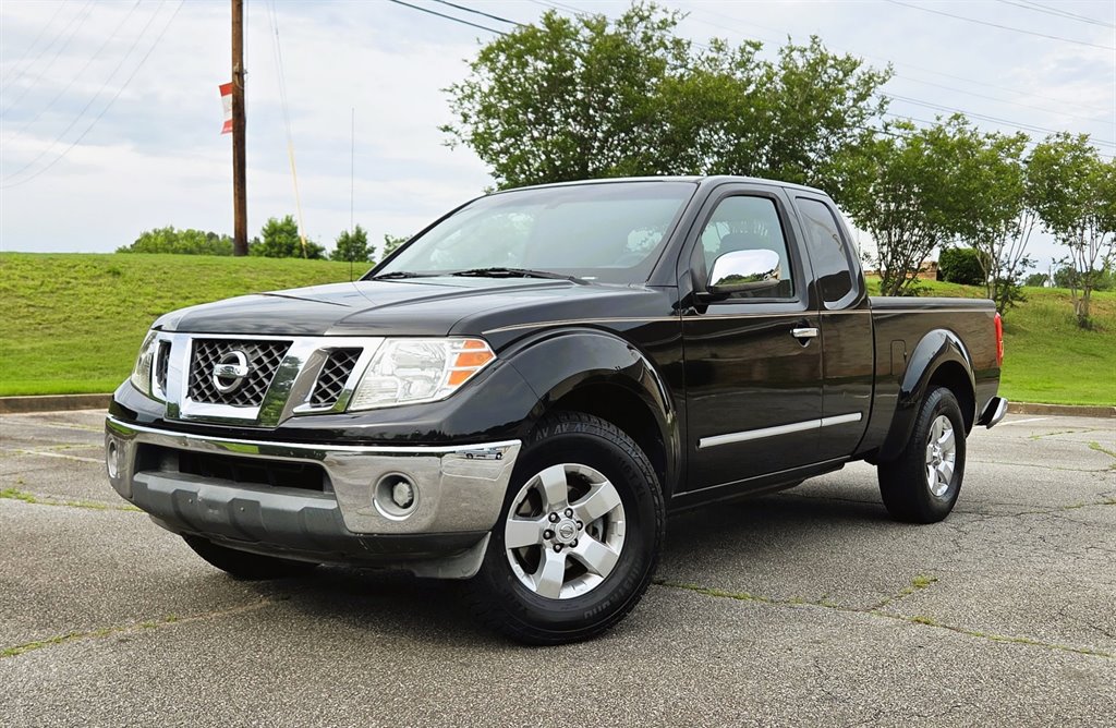Black 2010 Nissan Frontier SE V6 King Cab Pickup Truck 4X2 Automatic