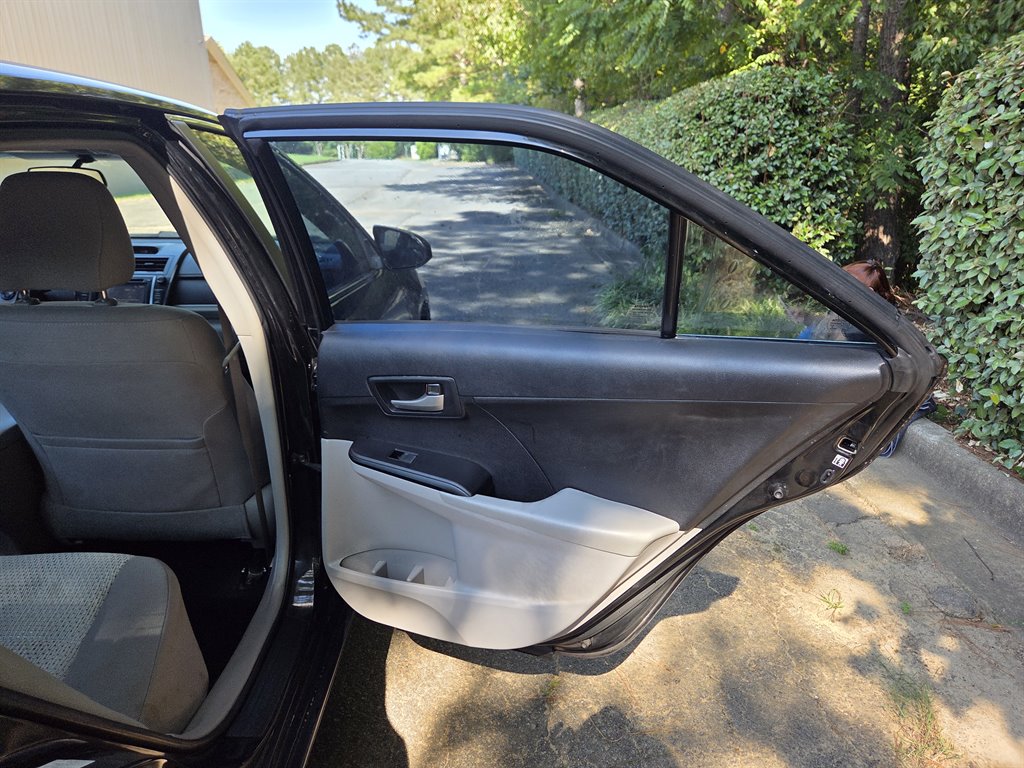 2014 Toyota Camry - $13,999