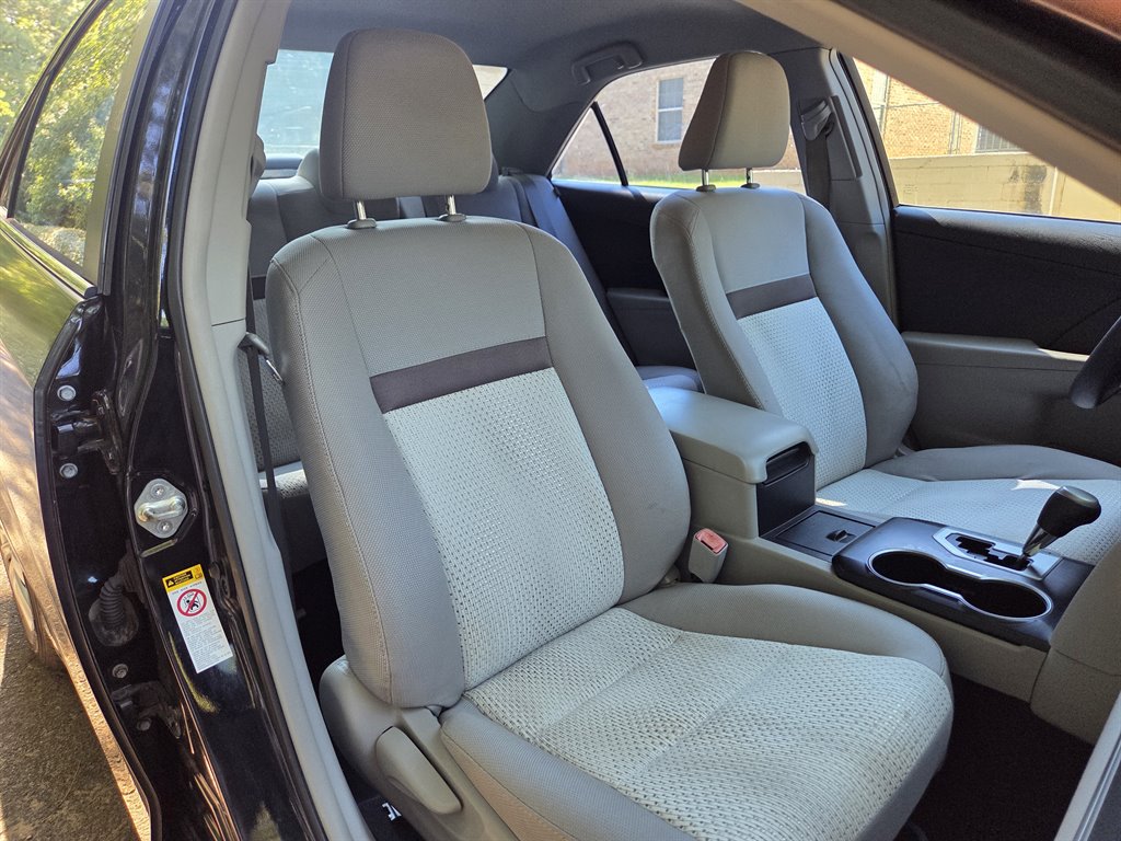 2014 Toyota Camry - $13,999