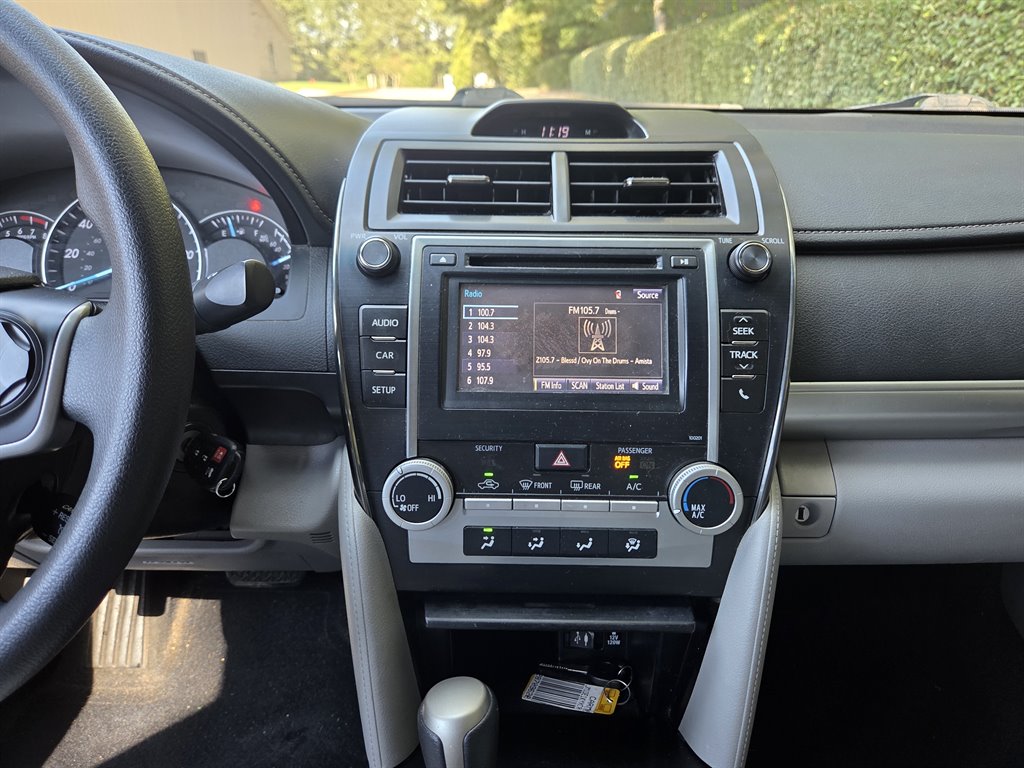 2014 Toyota Camry - $13,999