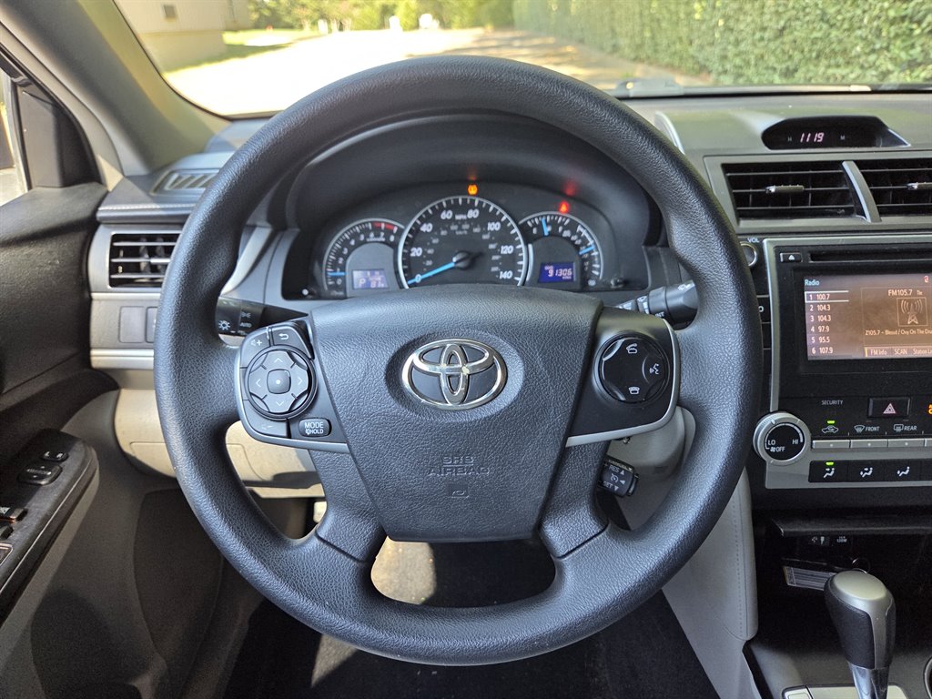 2014 Toyota Camry - $13,999