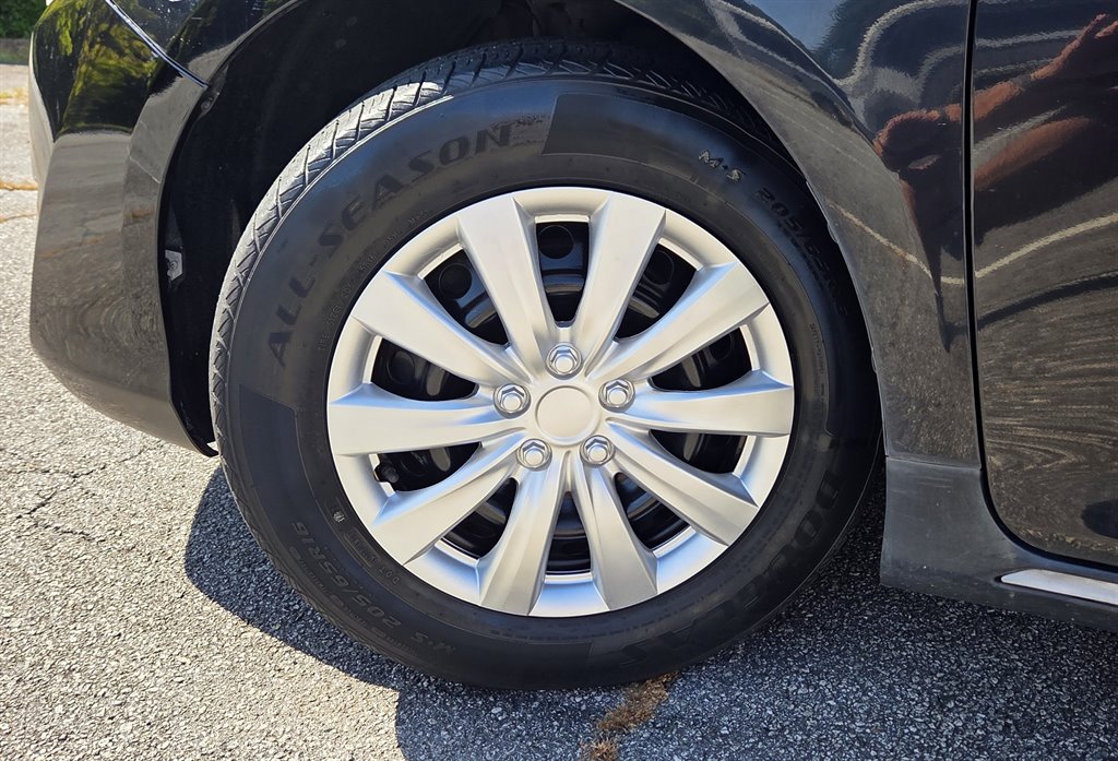 2014 Toyota Camry - $13,999