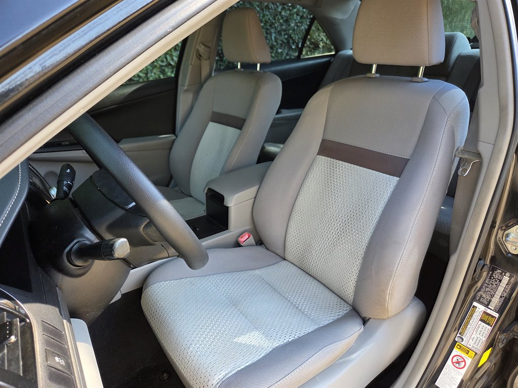 2014 Toyota Camry - $13,999