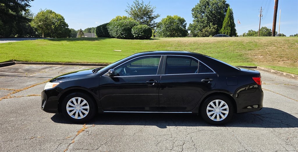 2014 Toyota Camry - $13,999