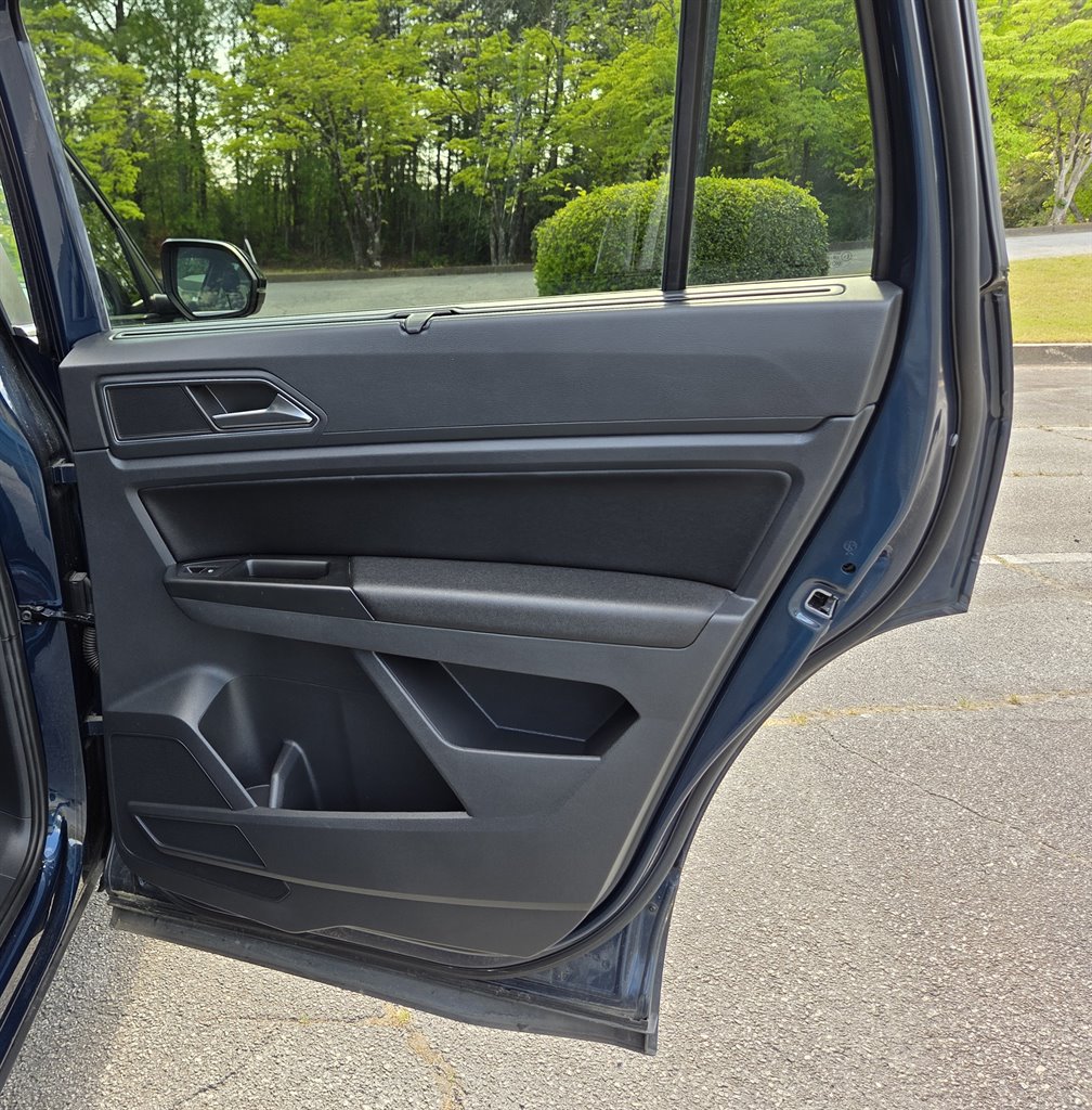 2018 Volkswagen Atlas - $16,999