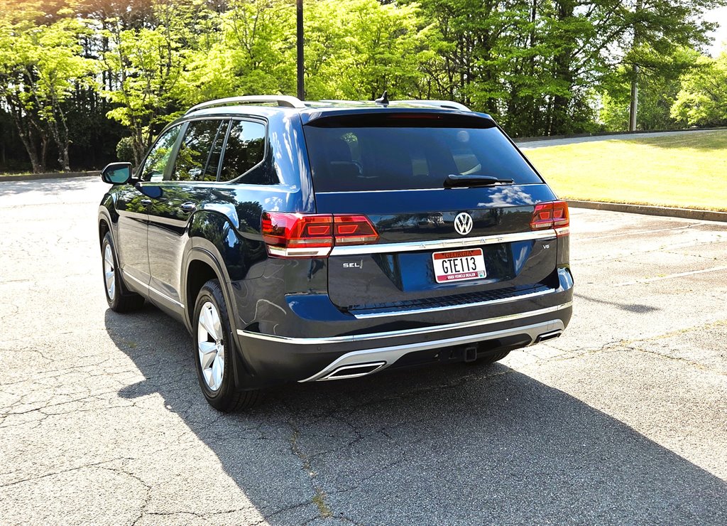 2018 Volkswagen Atlas - $16,999