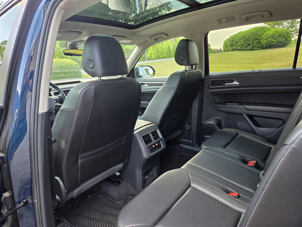 2018 Volkswagen Atlas - $16,999