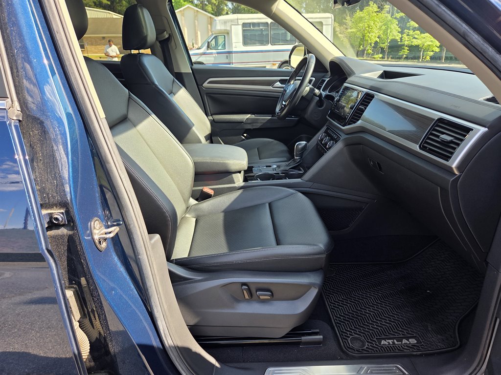 2018 Volkswagen Atlas - $16,999