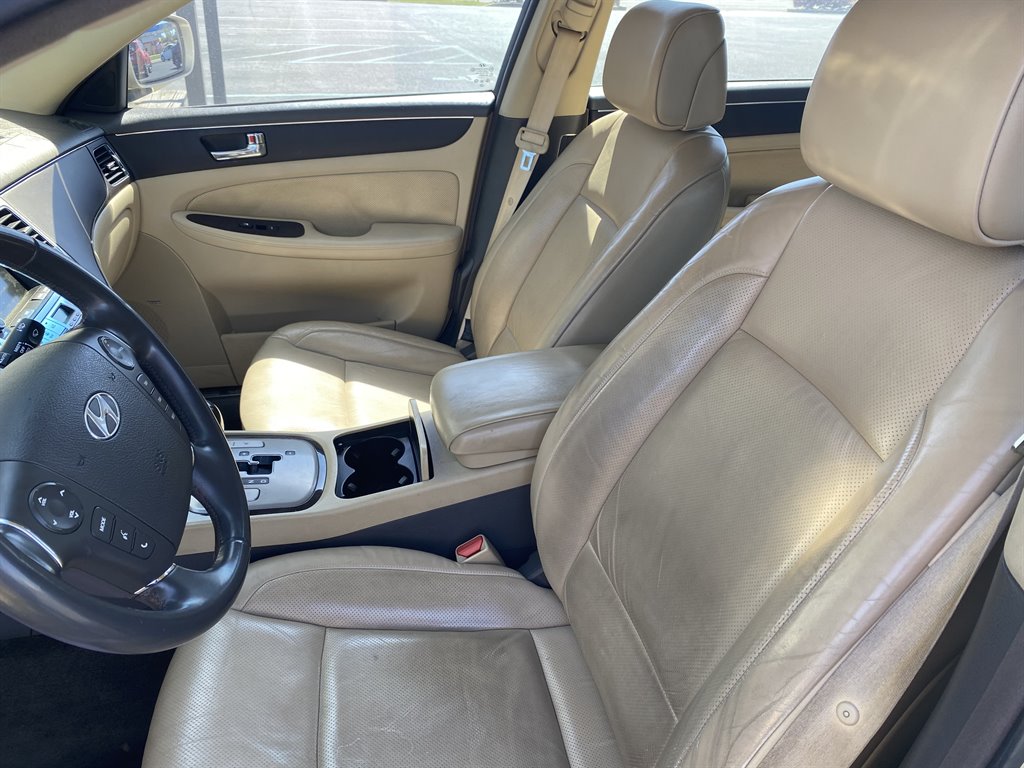 2010 Hyundai Genesis