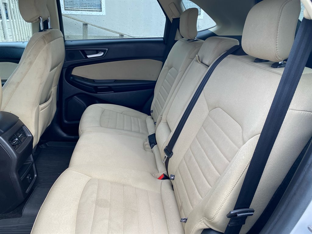 2017 Ford Edge