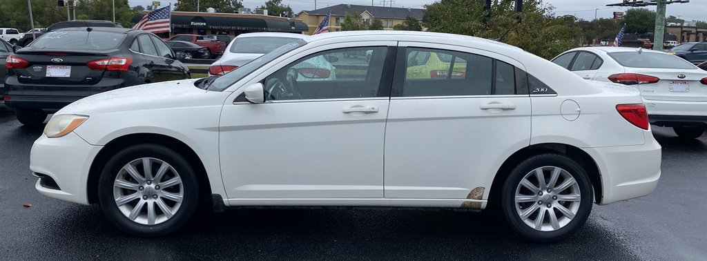 2011 Chrysler 200 Touring