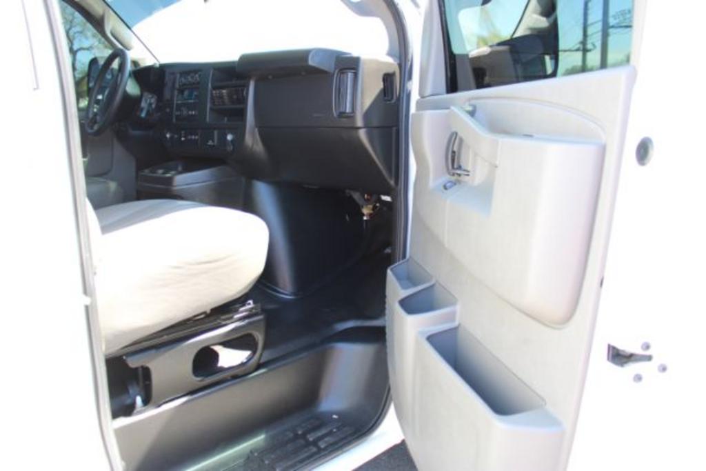 2019 Chevrolet Express 2500 Cargo Extended photo