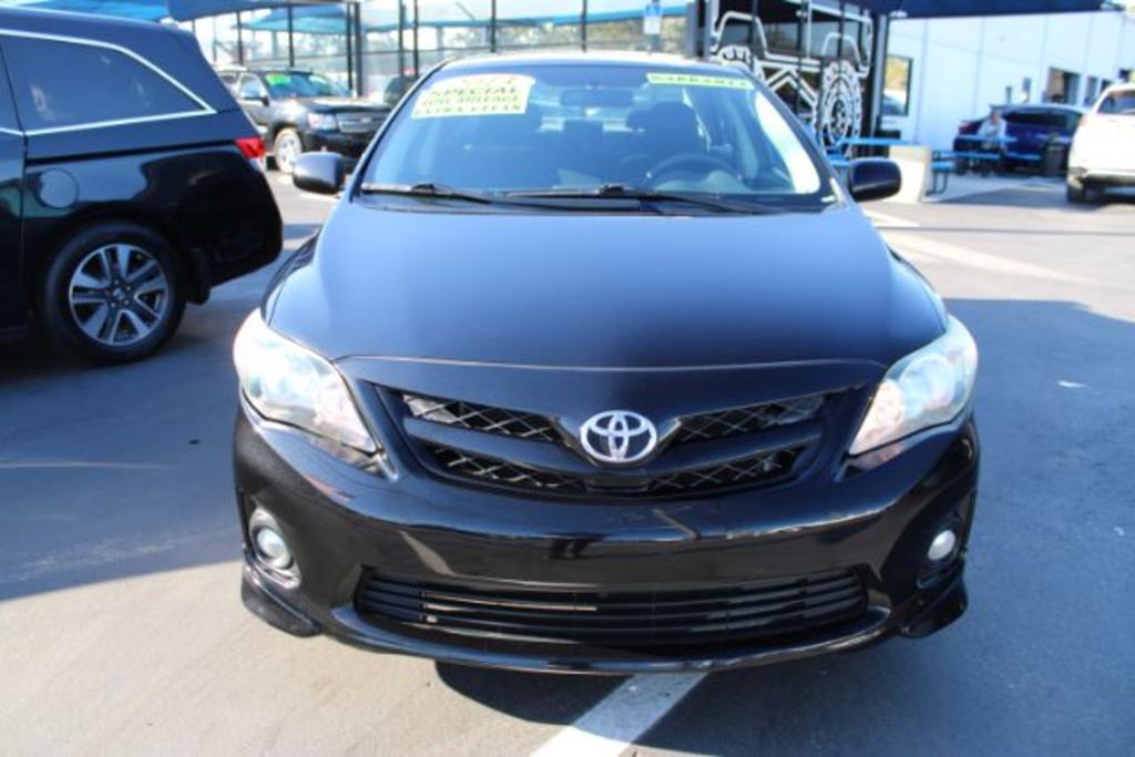 2013 Toyota Corolla L photo