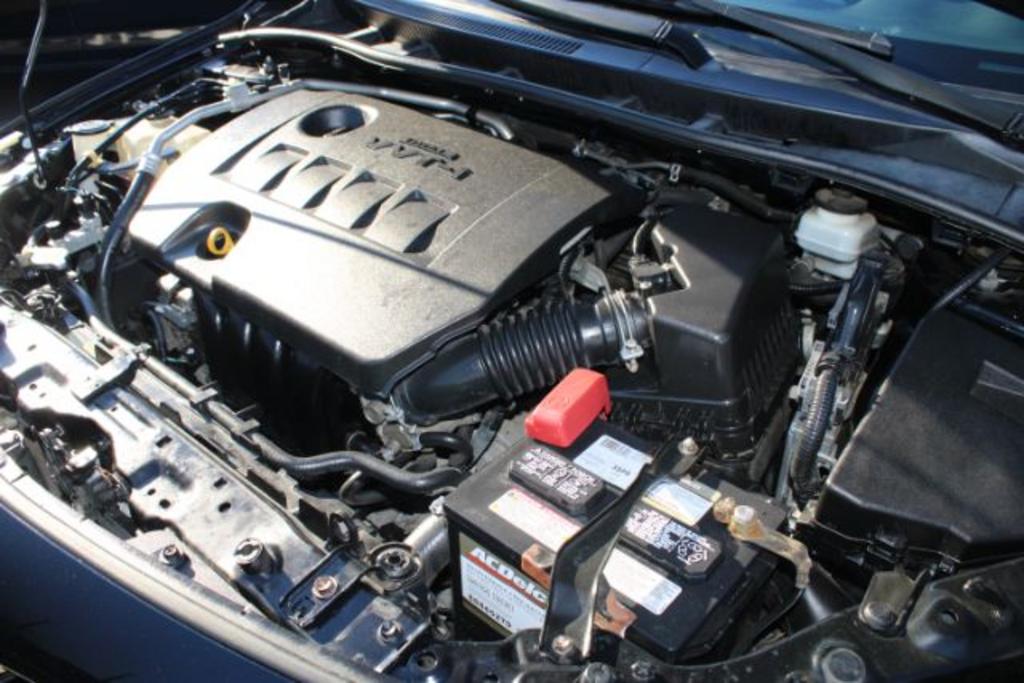 2013 Toyota Corolla L photo