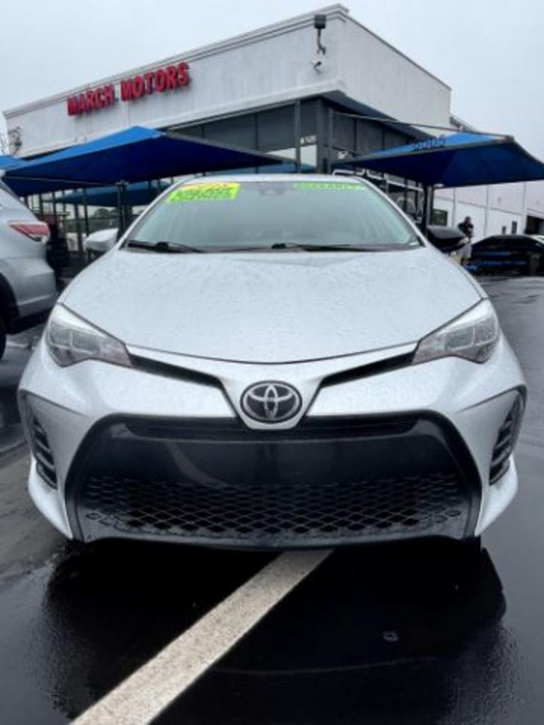 2018 Toyota Corolla SE photo