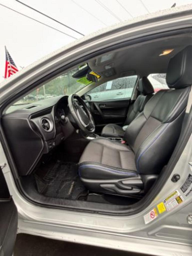 2018 Toyota Corolla SE photo
