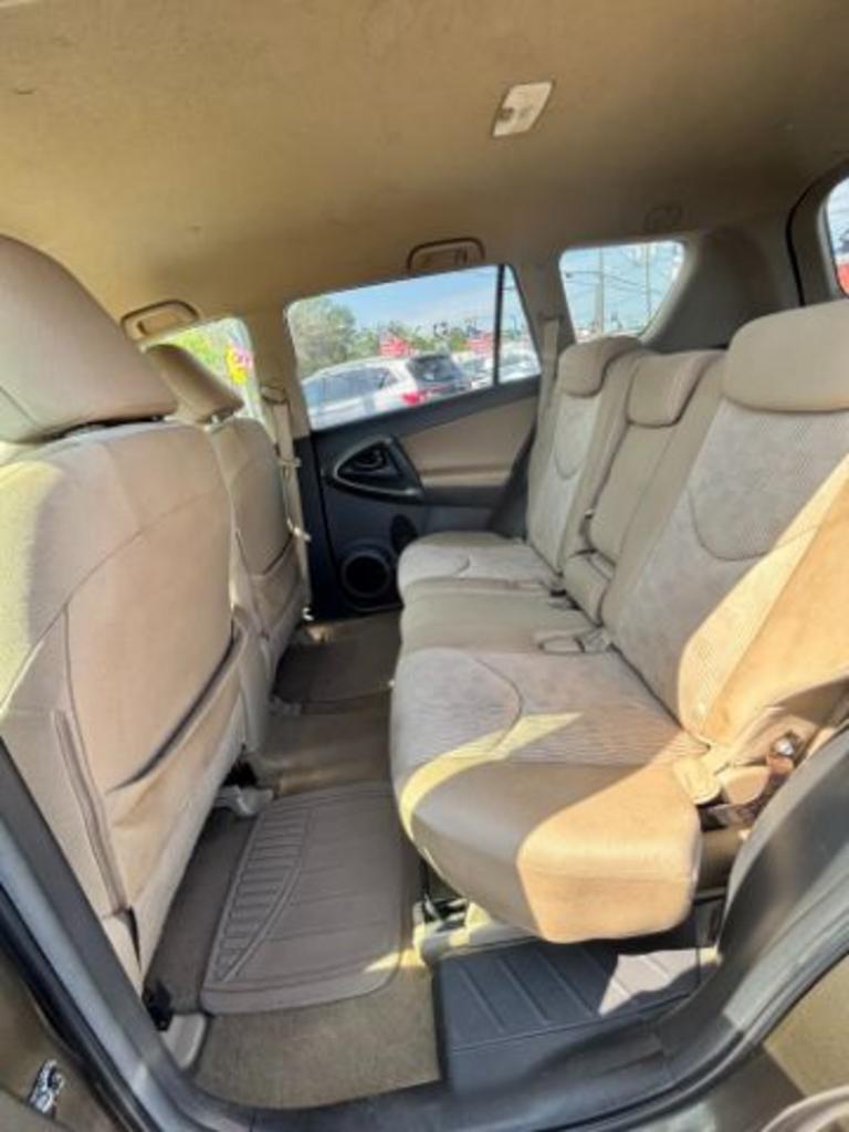 2011 Toyota RAV4 photo