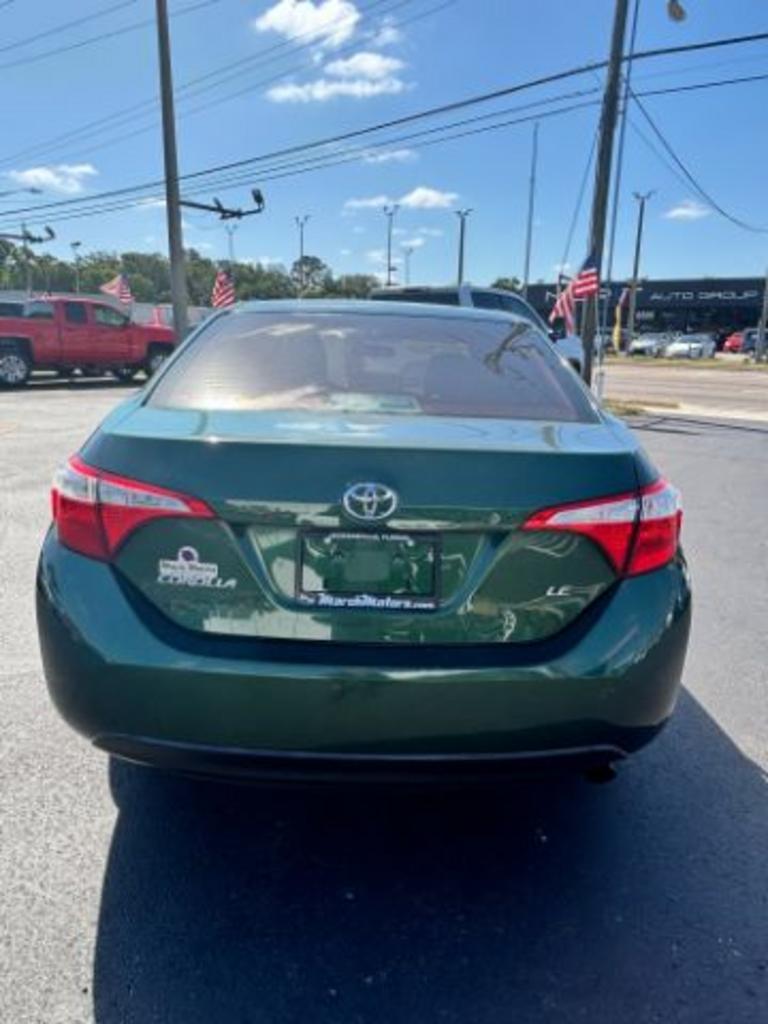 2015 Toyota Corolla LE photo