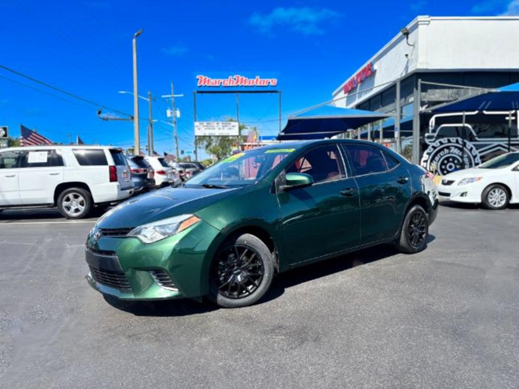2015 Toyota Corolla LE photo