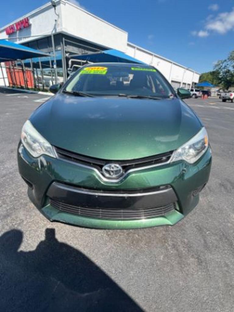 2015 Toyota Corolla LE photo
