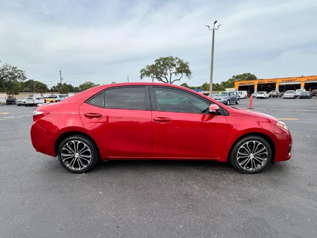 2014 Toyota Corolla L photo