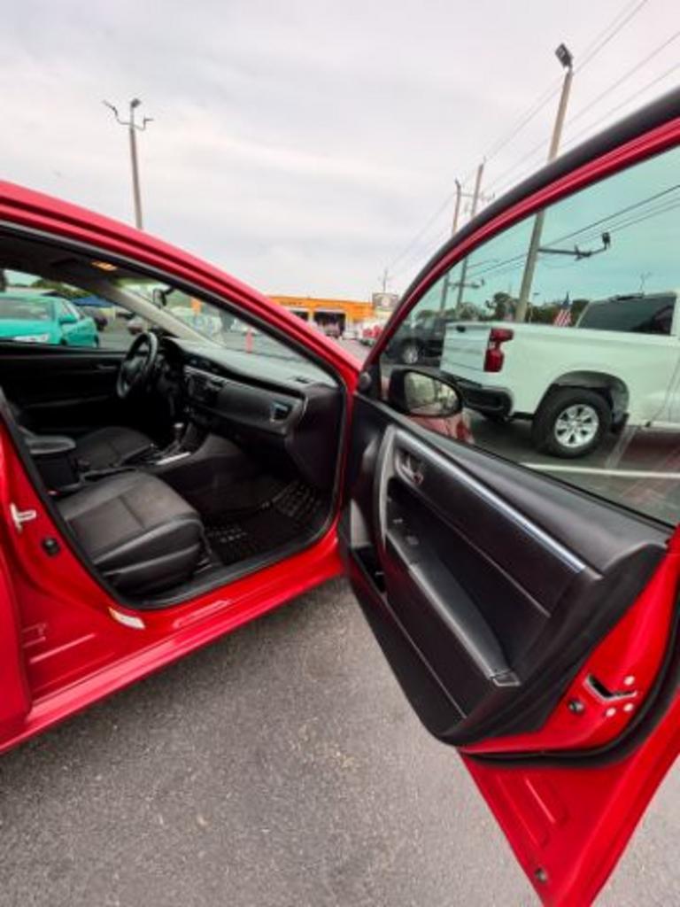 2014 Toyota Corolla L photo